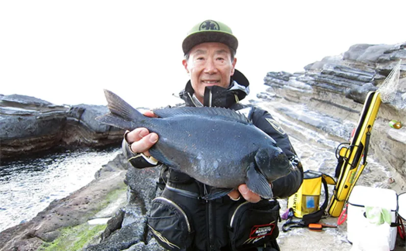 城ケ島でのフカセ釣りで40cm筆頭に口太メジナ6匹手中【神奈川】良型尾長も2尾浮上