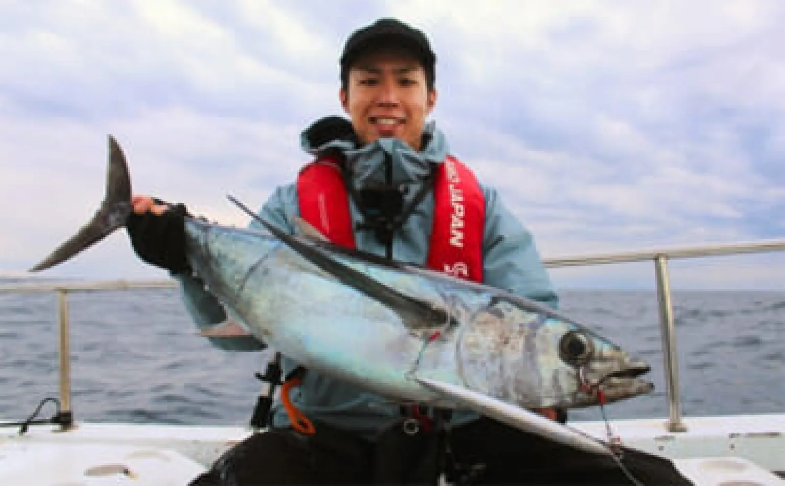 【電動リールとリチウムイオンバッテリー】でマグロ連打！ トンジギに電動が断然オススメなワケとは？