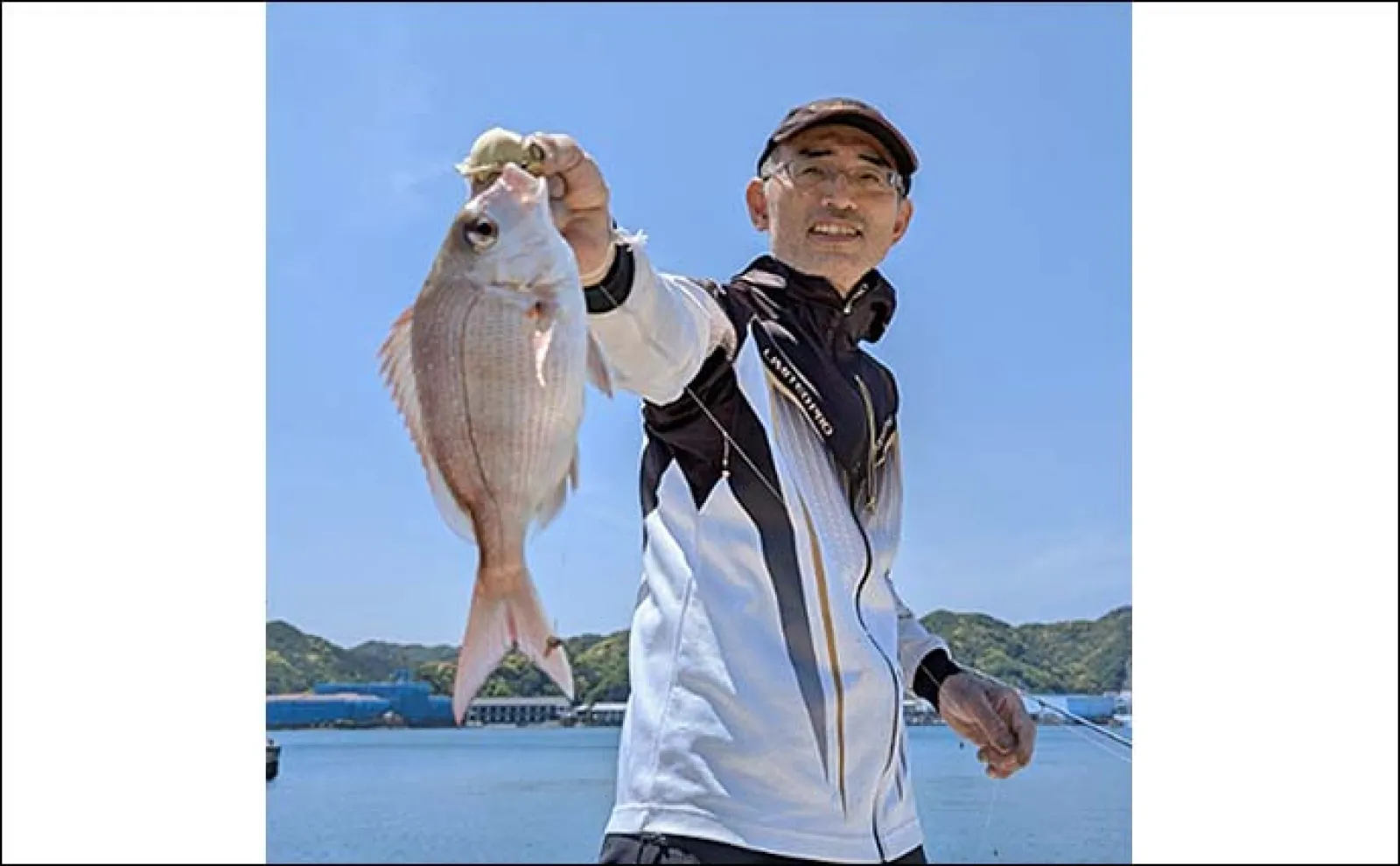 投げ釣りで24cmの良型シロギスを手中【和歌山・串本】ゲストに28cmのマダイも登場