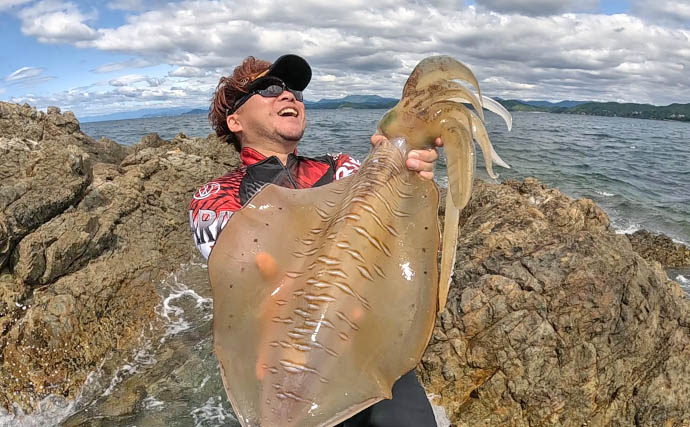 3kg超えアオリイカ浮上！」御座磯のヤエン釣りで自己記録更新【三重