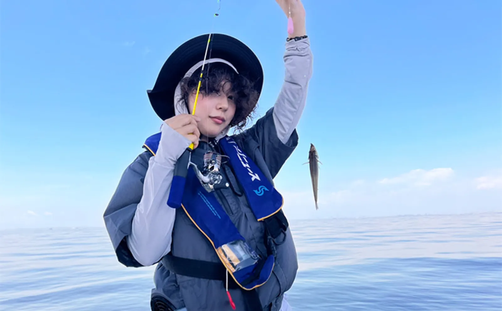 「炎天下でも涼しい&携帯の充電もできる!」空調ウェア『Bulonchiファンバッテリー』でキス釣りしてみた