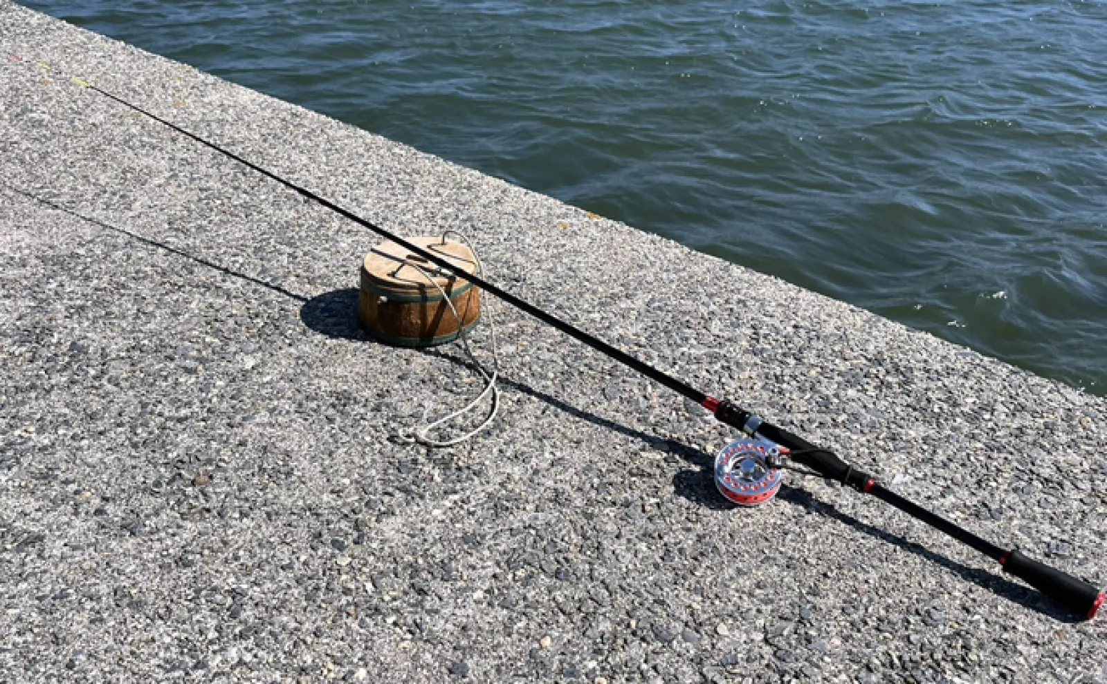 伊勢湾のクロダイ（チヌ）落とし込み釣りで48cm頭に本命3枚キャッチ