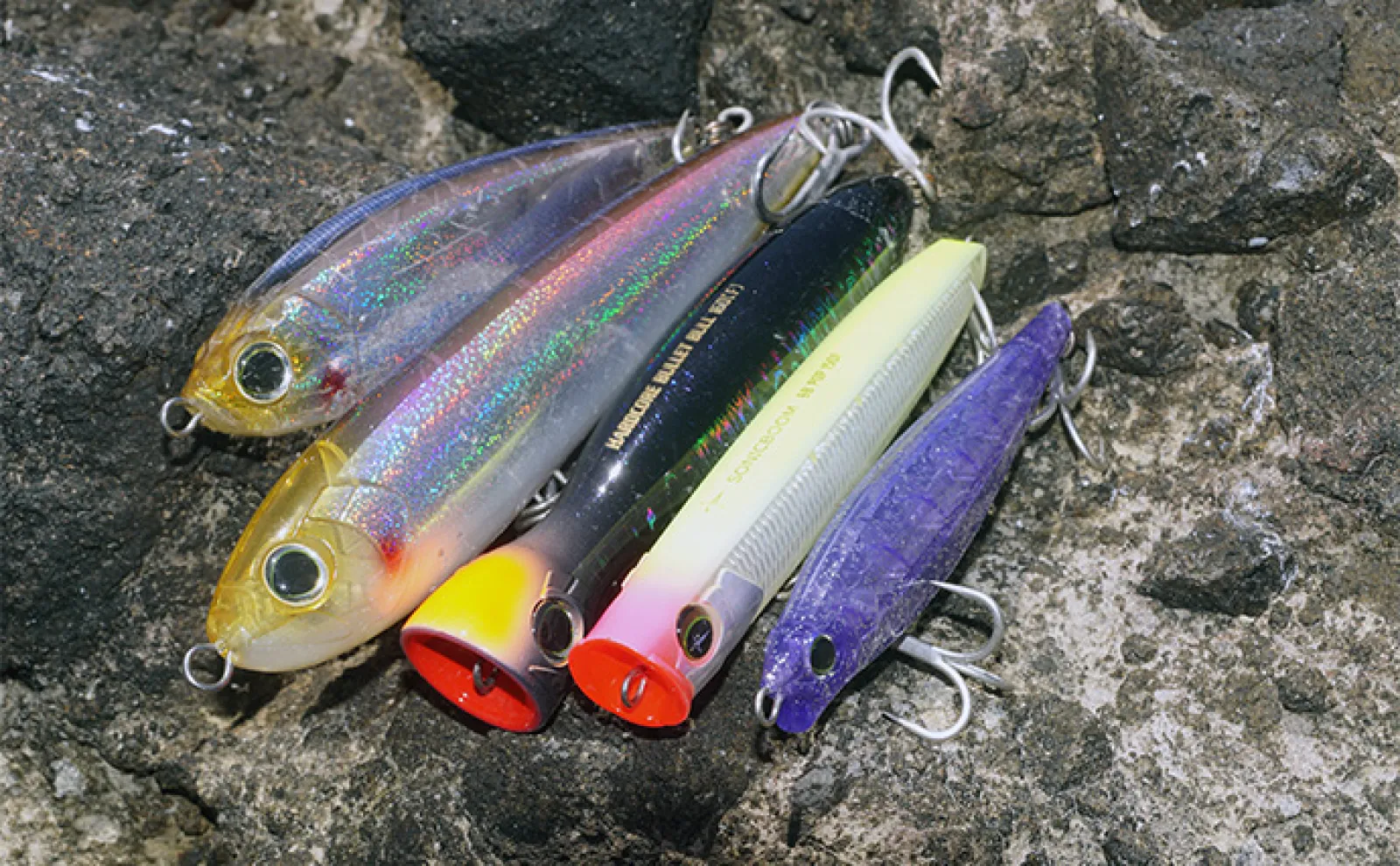 ロックショア　ルアー 爆飛びルアーで攻略！」トップで大型魚を狙う【ロックショアゲーム最