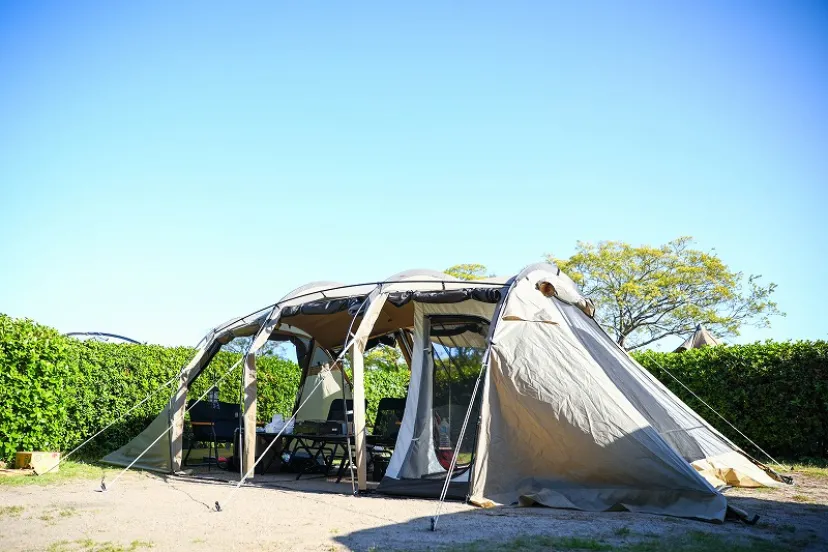 広々空間がデュオキャンプにぴったり！サバティカルテントでリラックス