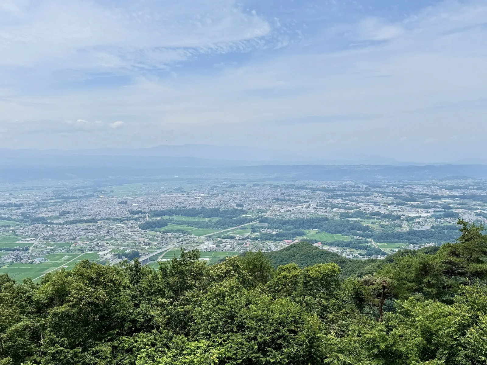 暑い夏を自然の中で涼しく楽しむ!長野・佐久平ハイウェイオアシス パラダで10数年ぶり 「山頂リフト」が始動!
