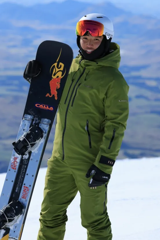 2030年冬季五輪メダル獲得を目指すスノーボードアルペン杉本志功選手が、FIT-EASYアスリートに就任